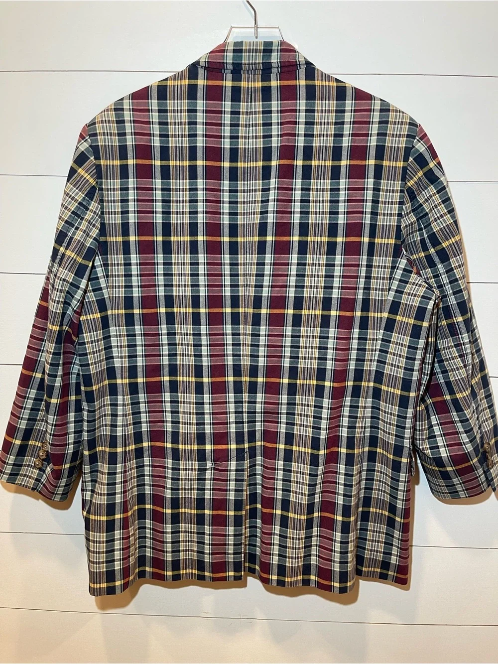 Tommy Hilfiger Men's Plaid Sport Coat in Maroon, Navy & Cream Size 44